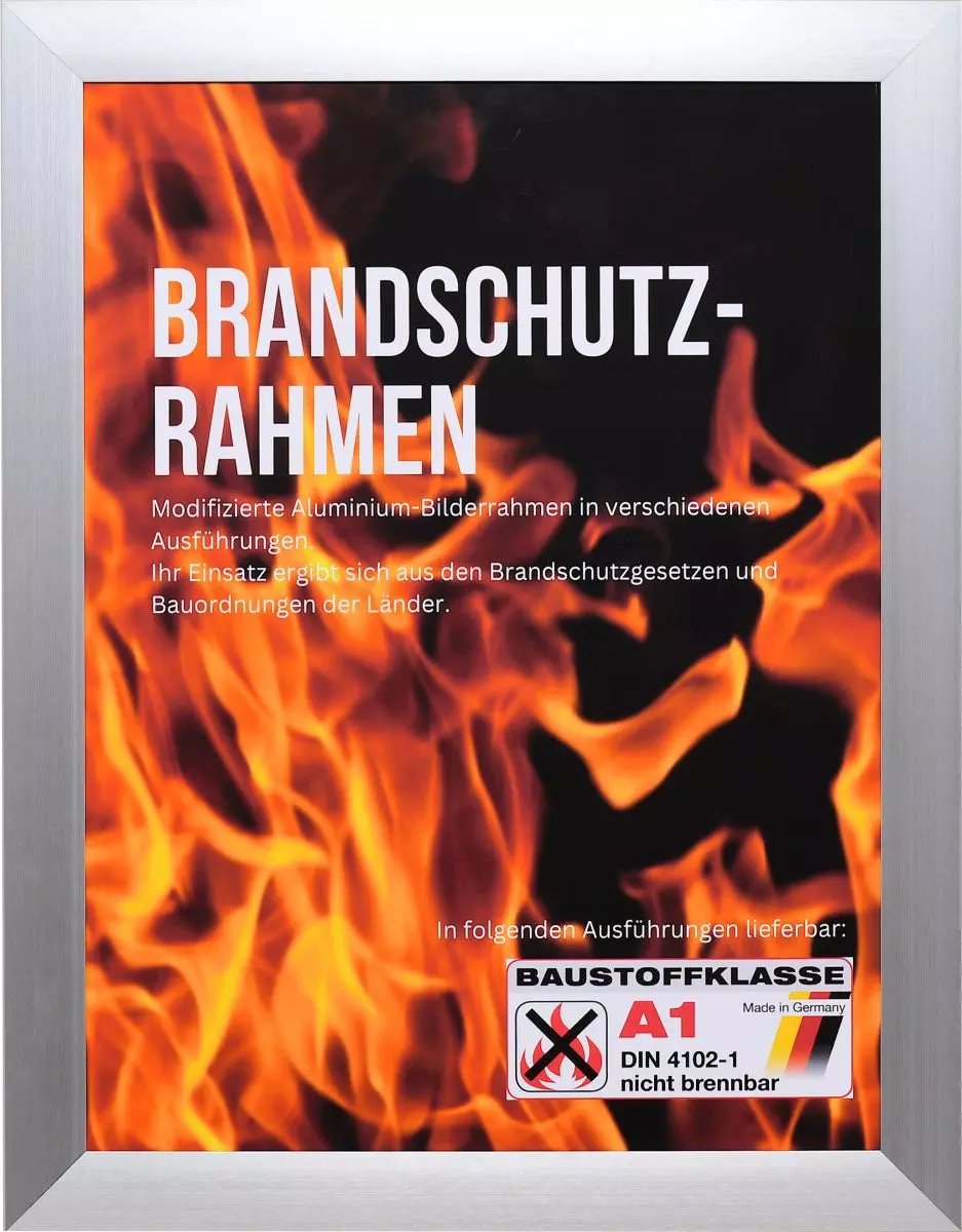 Frontansicht eines silbernen Brandschutzrahmens aus längs gebürstetem, rostfreien Aluminium